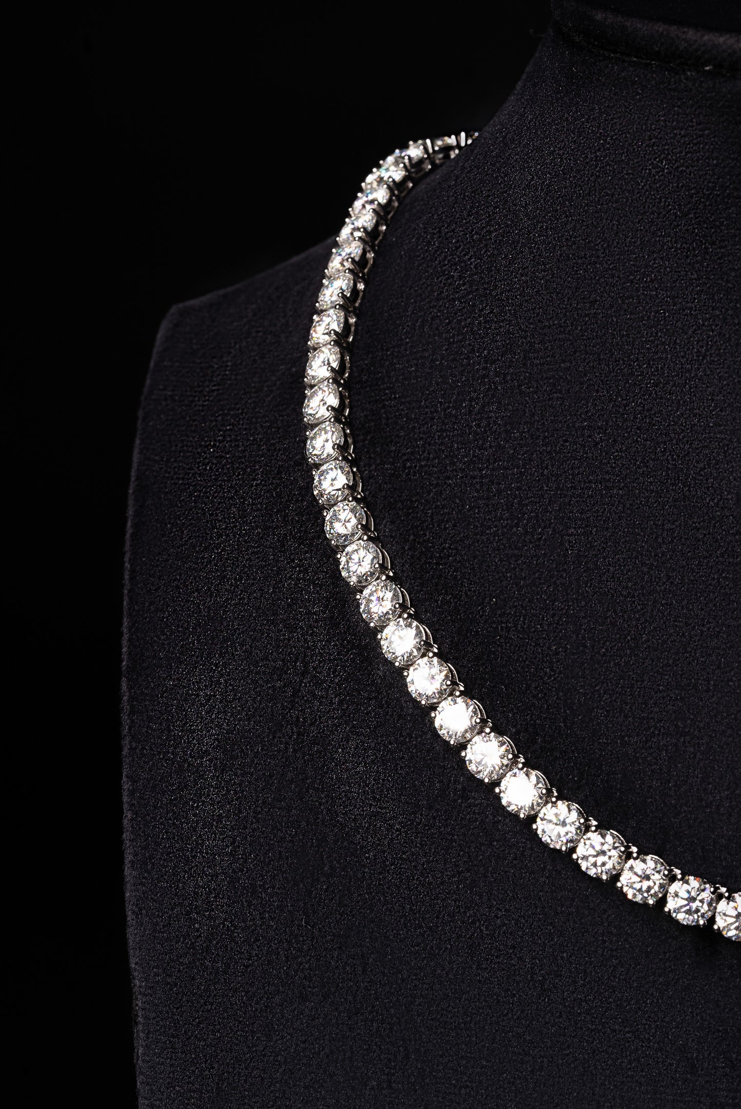 30pt Diamond Tennis Chain 18k Solid White Gold 40.26ctw