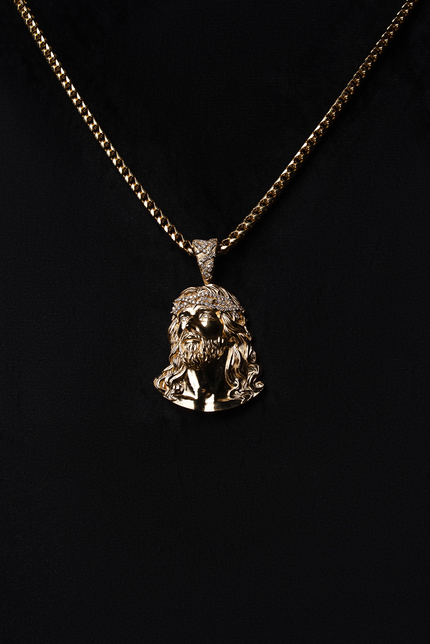 Diamond "Jesus Piece" Pendant 18k Solid Gold 0.78ctw