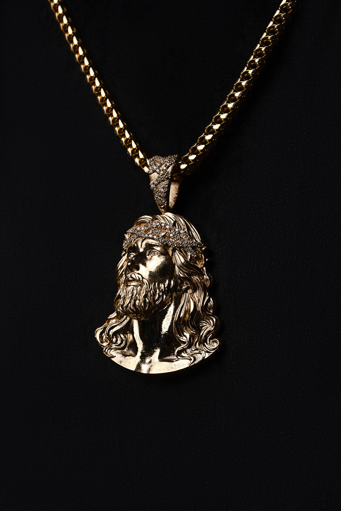 Diamond "Jesus Piece" Pendant 18k Solid Gold 0.78ctw