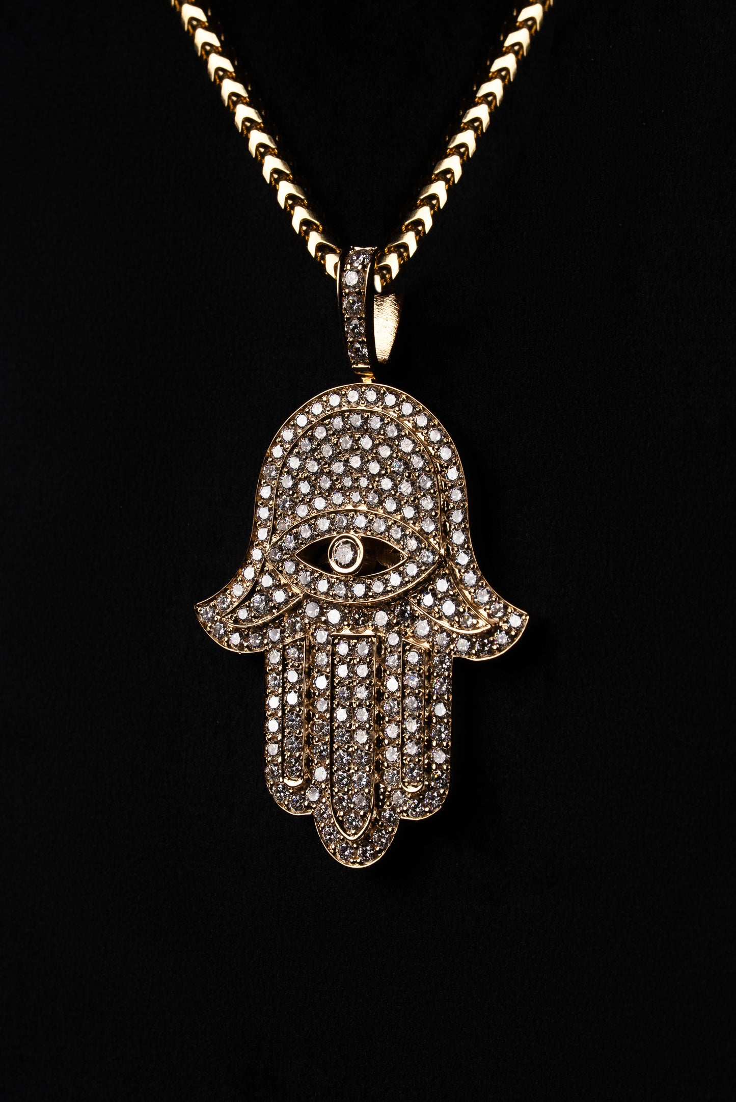 Diamond Fatima Hand Pendant 18k Solid Gold 2.20ctw