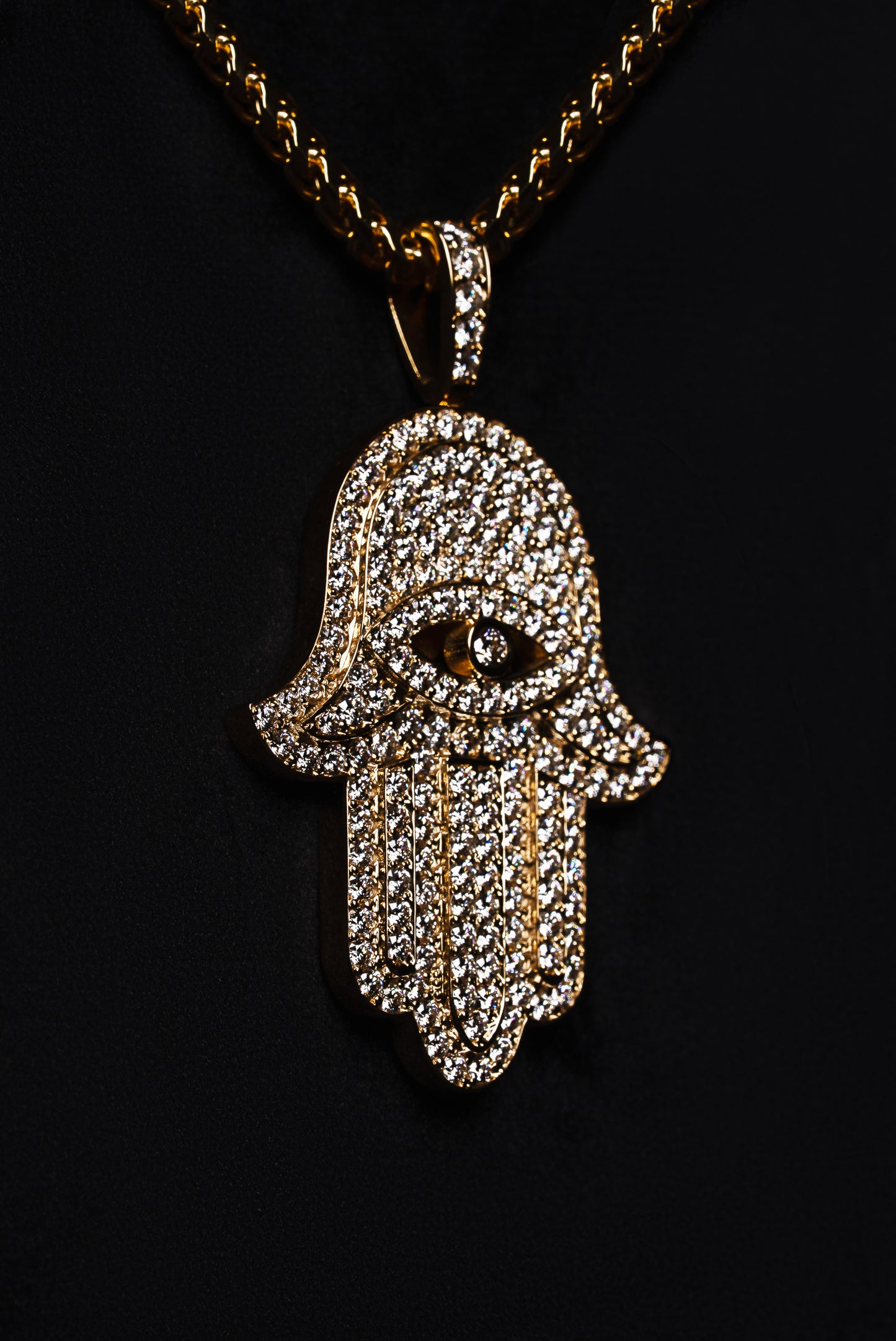 Diamond Fatima Hand Pendant 18k Solid Gold 2.20ctw